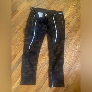 Men’s camo pants